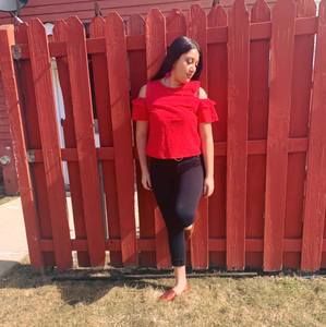 Meet your Posher, Lupita